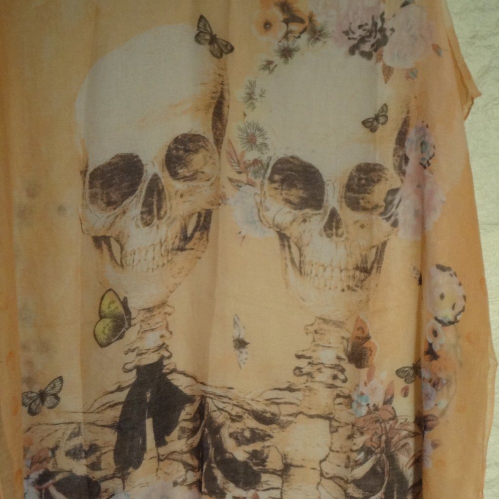 Skulls and Flowers Fashion scarf (orange)